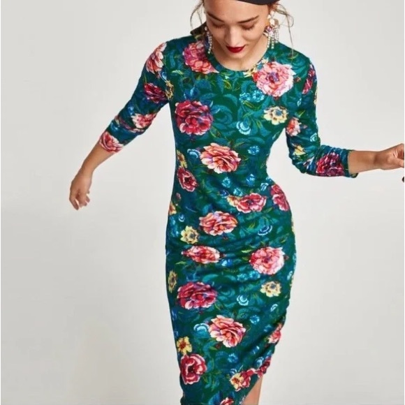 Zara Dresses & Skirts - Zara Trafaluc Green Floral Textured Long Sleeve Midi Bodycon Dress Size Medium